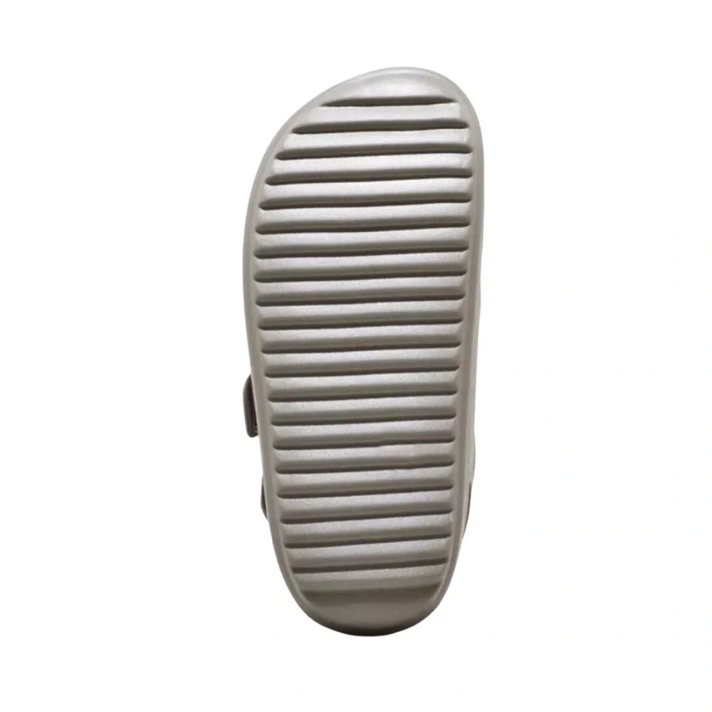 Art Class Hartley Unisex Sandals in Gray